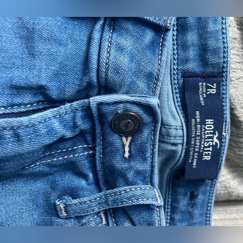 Hollister  Light Blue High-Rise Skinny Jeans for women